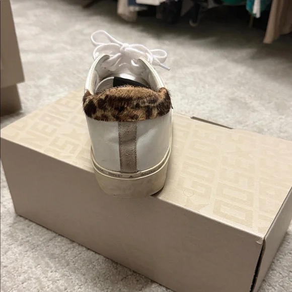 Golden Goose HI STAR with White and Black star sneakers - Picture 7 of 13